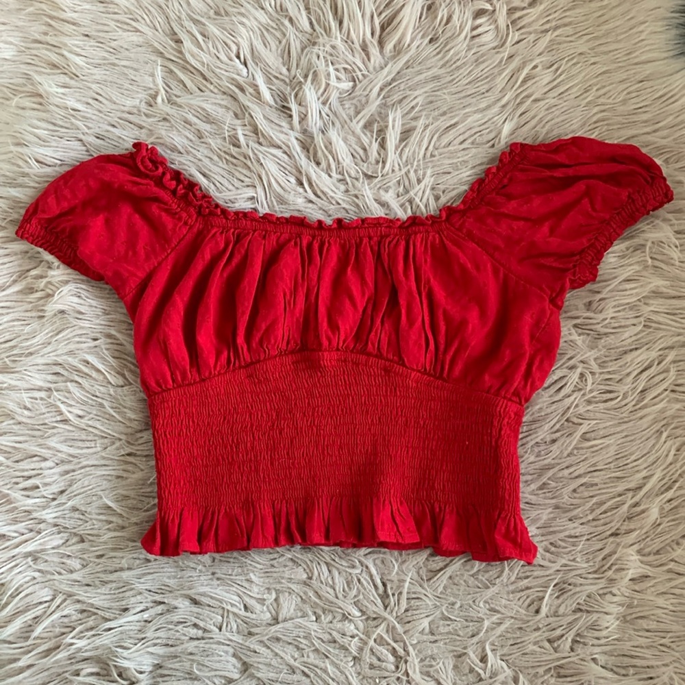 Hollister Women’s Red On/Off-Shoulder Top